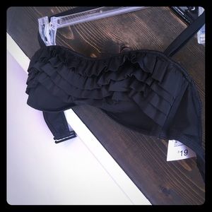 New bikini top with ruffles